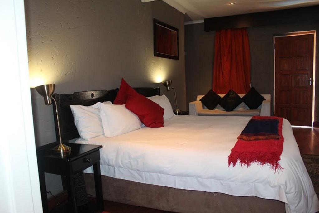 Flamboyant Guest Lodge Γιοχάνεσμπουργκ Εξωτερικό φωτογραφία